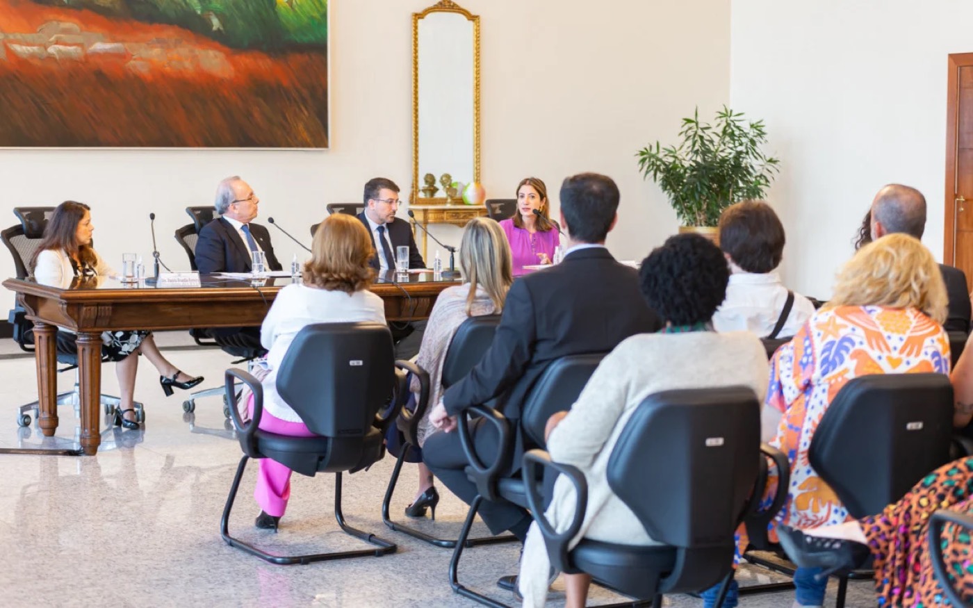 Acordo permite instalação de novas unidades para atender jovens vítimas de abuso sexual