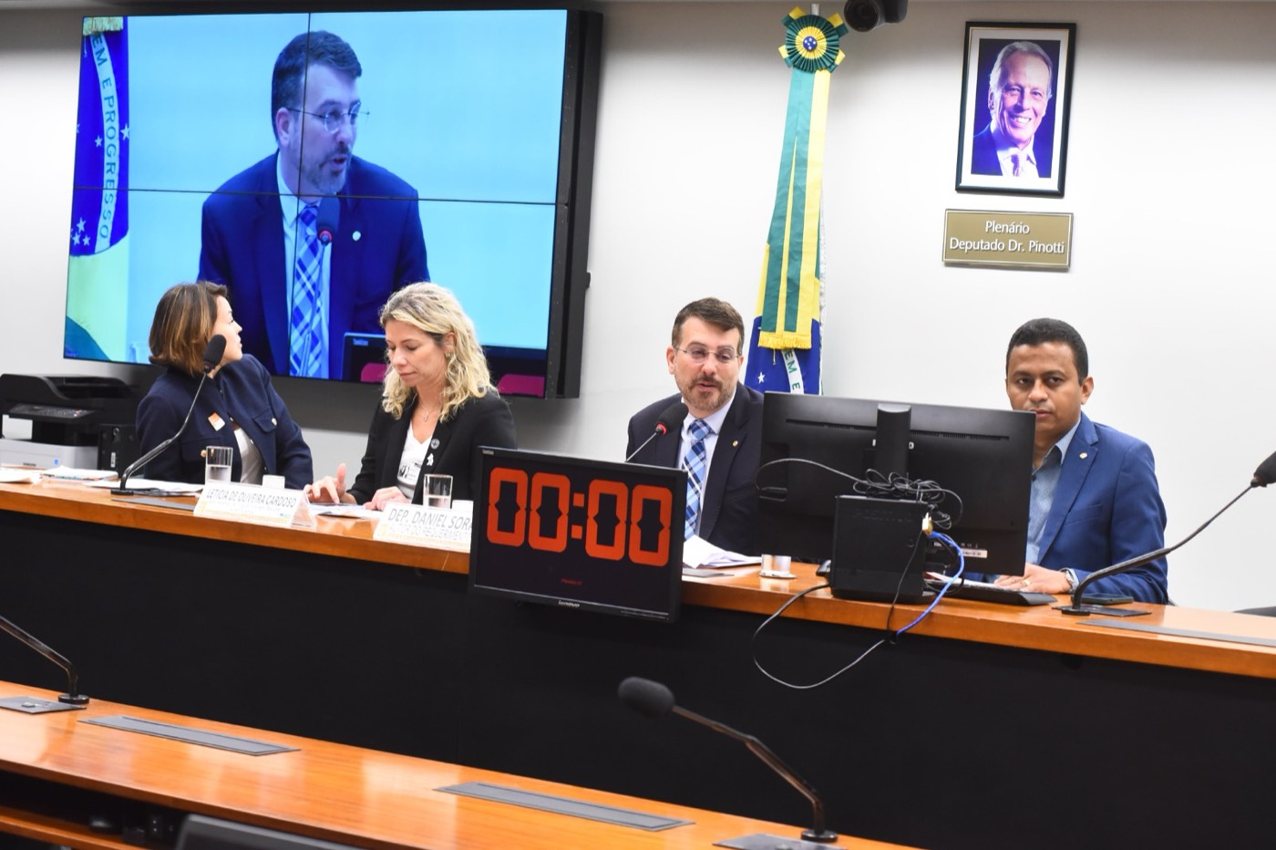 Ministério da Saúde defende taxação maior de alimentos ultraprocessados na reforma tributária