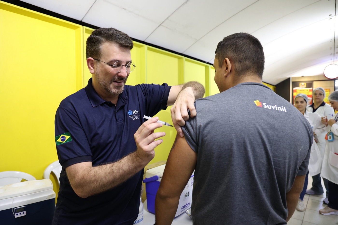 Secretário de Saúde do Rio pede para que cariocas se mantenham vacinados